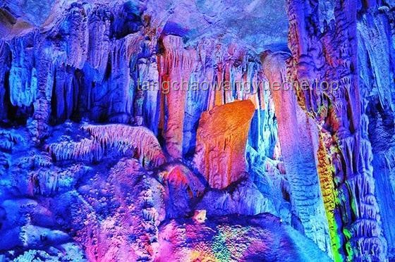 溶洞生態(tài)保護(hù)與旅游開發(fā)：湖南清出垃圾3000斤事件的深度剖析