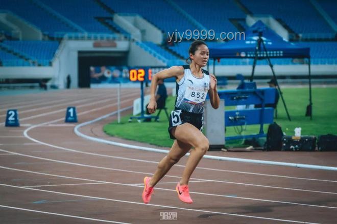 亞錦賽女子800米決賽吳洪嬌的奪冠之路：天賦、努力與國(guó)家支持的完美結(jié)合