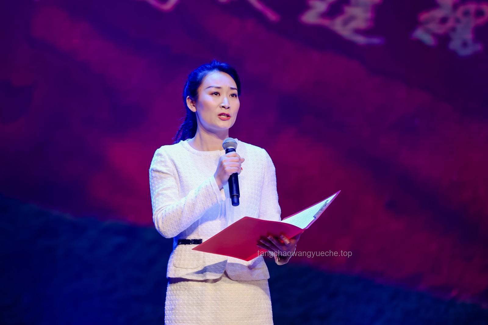 25歲中國(guó)女生哈佛演講：青春之聲，夢(mèng)想之光