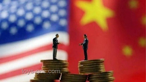 **美國5月關稅收入創(chuàng)新高，企業(yè)生存卻舉步維艱：我的親歷與反思**