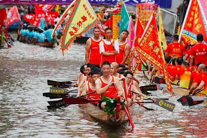廣東人自己的“水上F1”龍舟賽：傳統(tǒng)文化與現(xiàn)代激情的碰撞