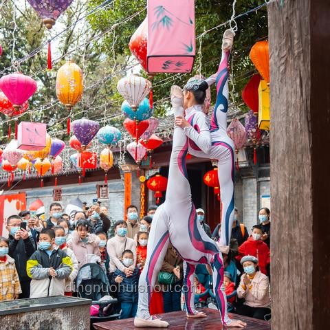 **小伙漂流7小時的奇遇：在生死邊緣思考“錢沒花完”的遺憾**