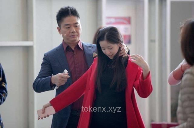 **劉強東與奶茶妹妹的家鄉(xiāng)情懷：如何以家鄉(xiāng)為傲，共筑夢想**