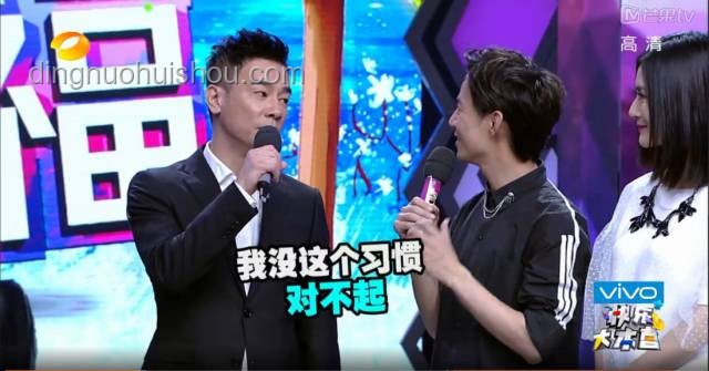 ??舞臺(tái)淚光的創(chuàng)意交響：陳小春與鄭伊健的情感共鳴創(chuàng)新解讀