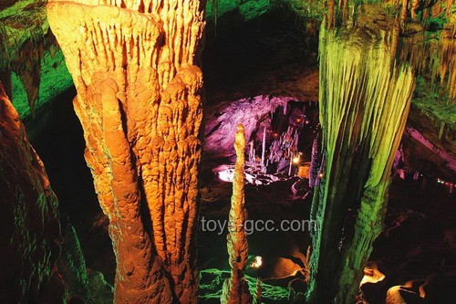 張家界溶洞垃圾清理紀(jì)實(shí)：2.7噸垃圾背后的環(huán)保警示