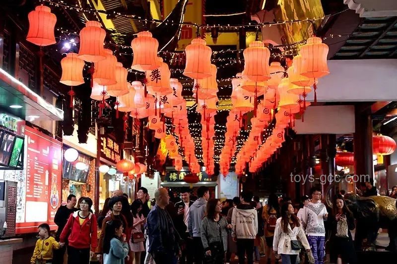 端午經(jīng)濟(jì)成為消費(fèi)活力新引擎，民俗文化煥發(fā)新生機(jī)