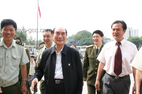 中央軍委原副主席許其亮生平與貢獻(xiàn)概覽