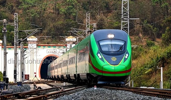 中老鐵路設(shè)計時速探析：兼顧效率與成本的智慧選擇
