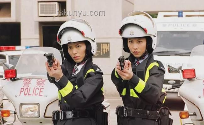 小伙上班路上被小女警誤用槍指，獲賠30萬美元