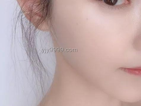 水光感妝容與傳統妝容對比分析