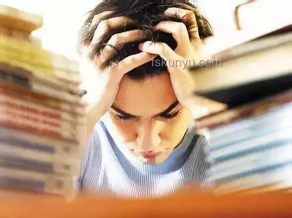 孩子成績不佳，面對高考困境的家庭抉擇