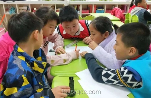 登陸新紀(jì)元：少年組合的創(chuàng)新舞臺革命
