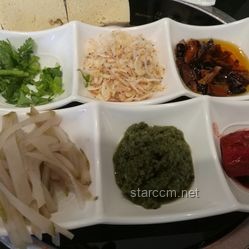 小宇海邊探險，終嘗熟食美味?