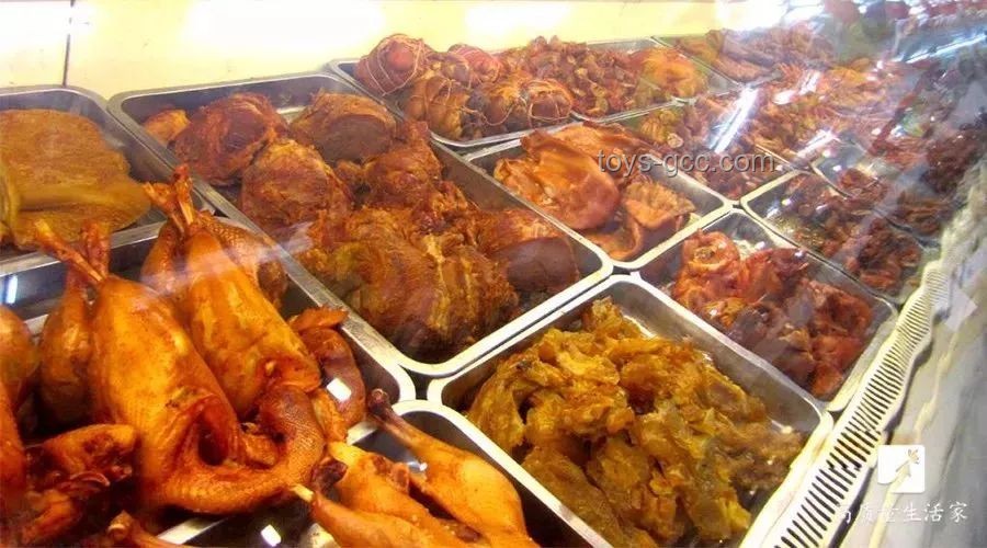 小宇海邊的熟食革命：跨界創(chuàng)新的美食奇遇