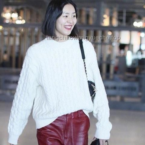 夏日穿搭主打松弛感，輕松打造時尚休閑風