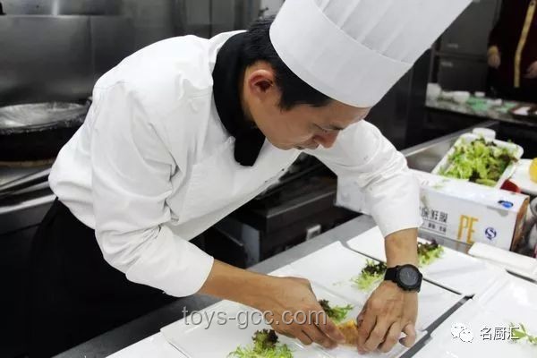 特廚探店揭秘：廚師職責(zé)全解析 — 魯菜根實(shí)戰(zhàn)指南