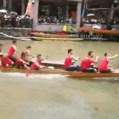 “龍舟漂移”與傳統(tǒng)龍舟賽對比分析：一鏡到底全記錄！沉浸式感受佛山疊滘