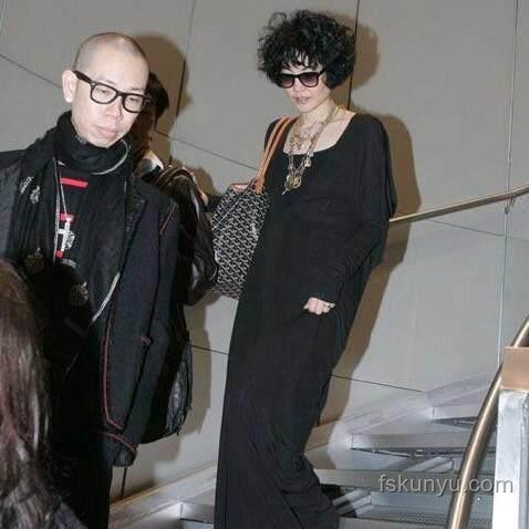 “幕后英雄”的妝容影響力：化妝師的隱形力量