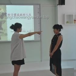 《學校說教VS《學不了就滾》理念對比分析》