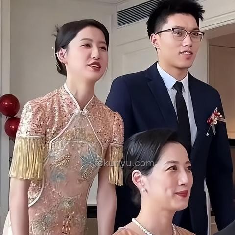 《血脈牽引：轉(zhuǎn)身間的生死共鳴，創(chuàng)新思維的跨界覺醒》