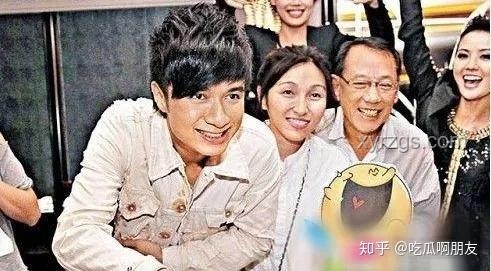 內(nèi)娛嫂嫂揭秘：男明星愛情把戲背后的真相