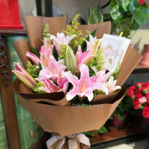戀愛(ài)啟程：一束花與正式告白的意義
