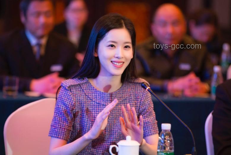 河智苑近照分析：演藝生涯與個(gè)人形象管理的融合策略