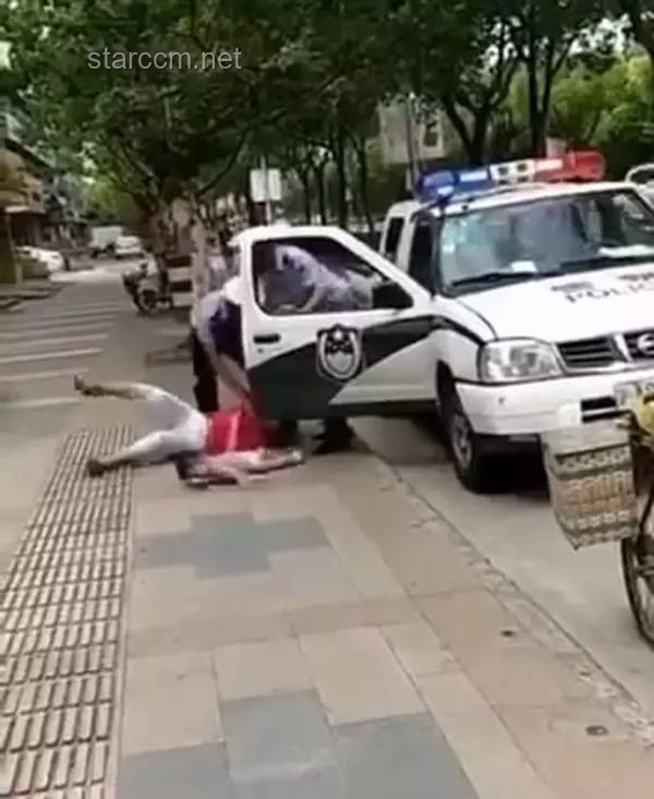 女網(wǎng)紅違停跳警車，法律知識需謹記