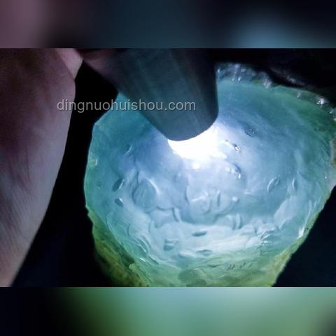 荔枝王拍賣：跨界思維下的天價(jià)果實(shí)