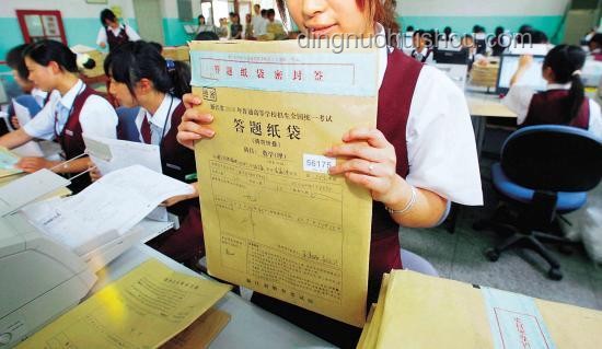 江西高考AI監(jiān)考新體驗(yàn)：科技與公平的雙重奏章