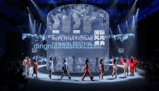 中國時(shí)尚產(chǎn)業(yè)盛典前瞻：文化融合與科技驅(qū)動(dòng)下的新風(fēng)尚