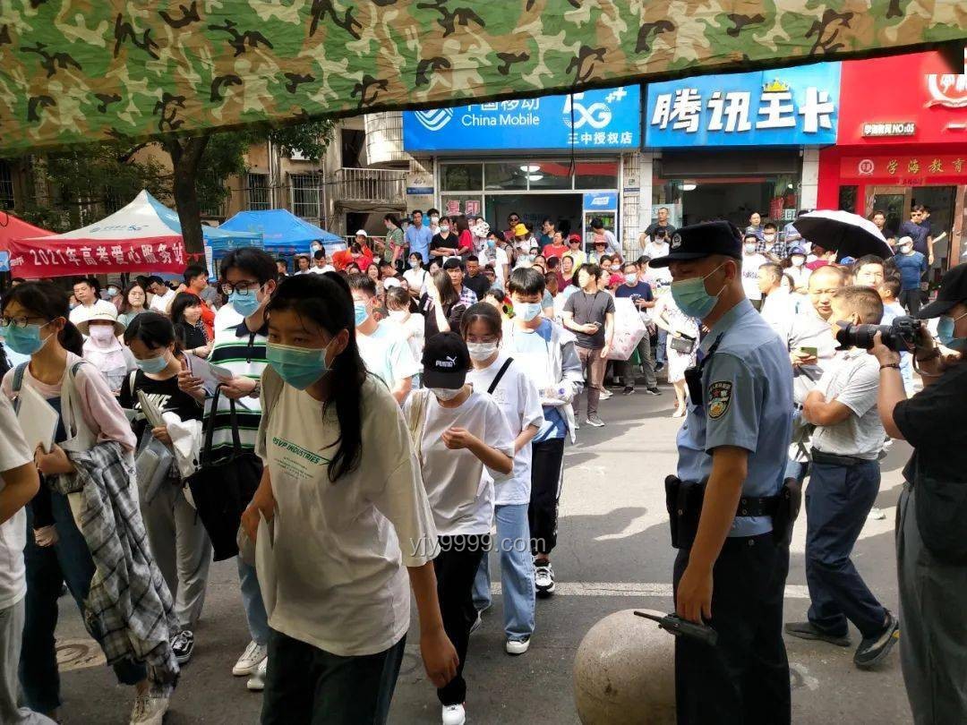 李蘭迪吳宇恒寄語：高考大吉背后的祝福與激勵