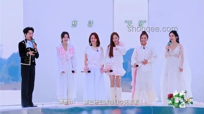 侯佩岑與管樂家庭對話的深層文化探索