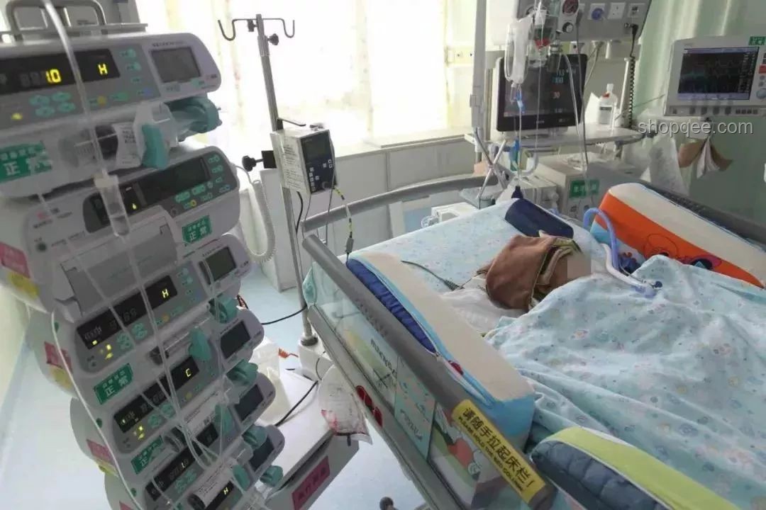 三亞女游客腸胃不適應(yīng)對指南：家屬首診注意事項