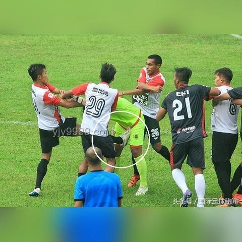 國足失利之痛：客場0-1不敵印尼，無緣世界杯的深刻反思