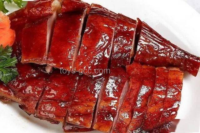活鴨高價(jià)烤鴨低價(jià)之謎：產(chǎn)業(yè)鏈與成本控制的深度剖析
