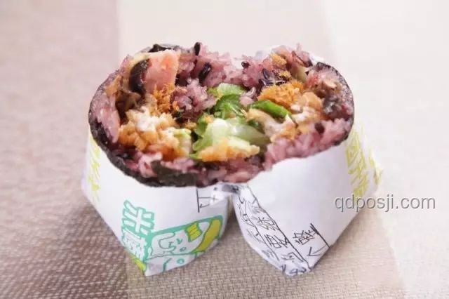 拼好飯爆火原因與傳統(tǒng)外賣模式對(duì)比