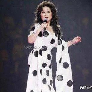 歌手直播與傳統(tǒng)錄播的對(duì)比分析