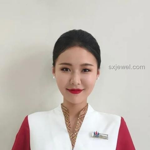 "乾坤未定，教育黑馬逆襲記"案例研究