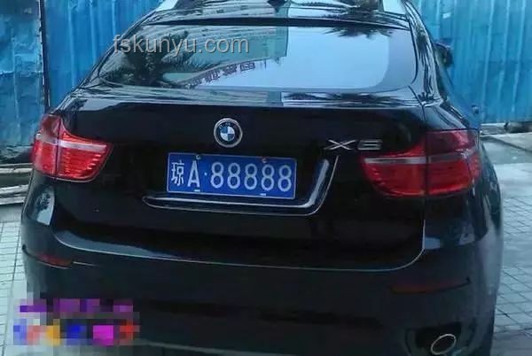 豪車車主如何獲取“985”車牌為高考彩頭