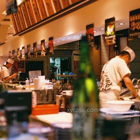 門店全關(guān)，知名網(wǎng)紅餐飲品牌倒下深度解析