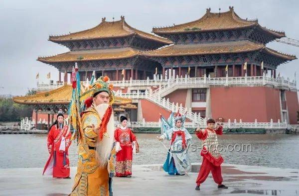 清明上河園革新演繹：猴戲新解，重塑文化傳承