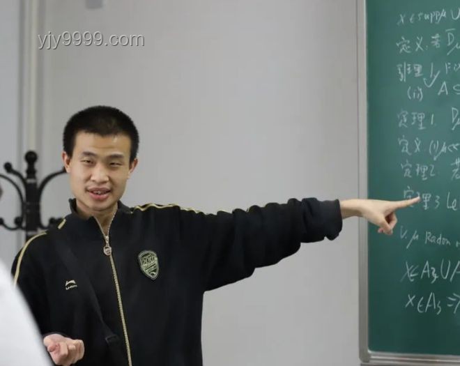 家屬如何有效回應(yīng)韋東奕身體狀況關(guān)切