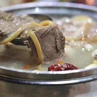 腐乳VS方便面調(diào)料：現(xiàn)代食品科技下的鮮味對(duì)決