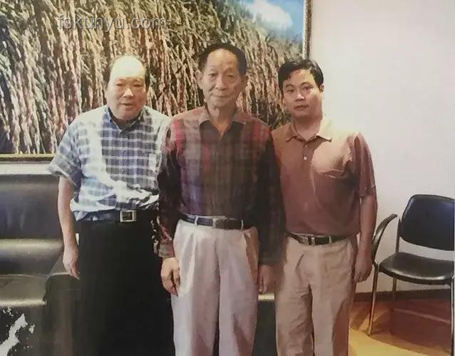 JYP家族合影熱潮下的娛樂新趨勢(shì)預(yù)測(cè)