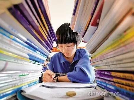 2025高考作文題揭曉：透視語文教育新趨勢與機遇