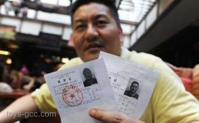 “高考釘子戶”梁實(shí)第29次高考背后的教育執(zhí)著