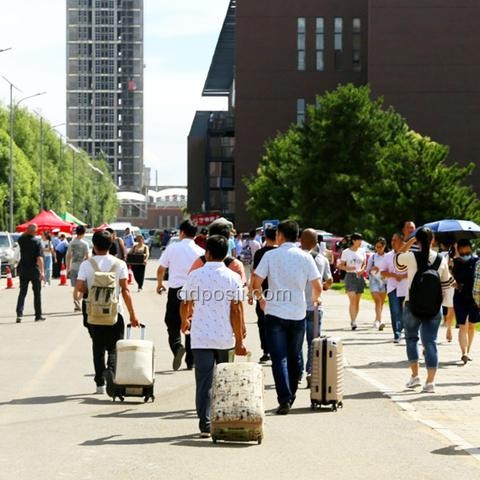 英語大考后，我自信喊話：985穩(wěn)了！???