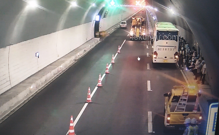 火車過隧道煤灰污染洞察：加強治理，保障乘客體驗