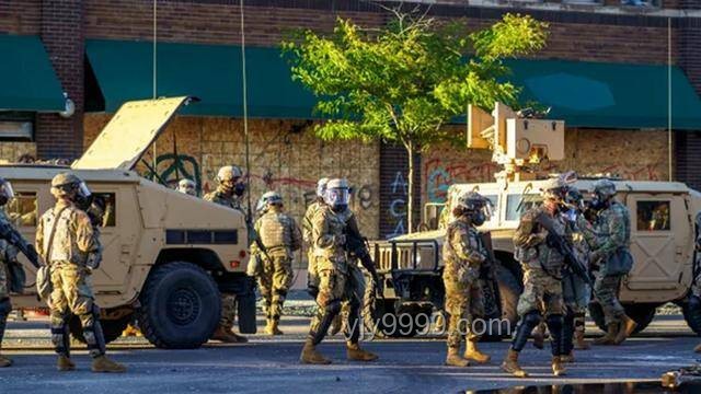 特朗普應(yīng)對洛杉磯沖突：派遣國民警衛(wèi)隊，或動用軍隊